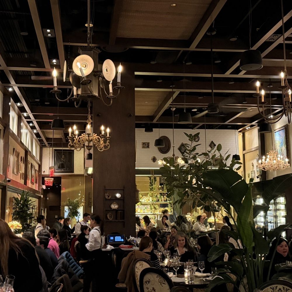 Olio E Più - Inside - Italian Near Me - New York, New York
