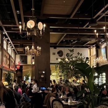 Olio E Più - Inside - Italian Near Me - New York, New York