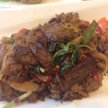 Chao Thai - Pad kee mow - Thai Near Me - Elmhurst, New York