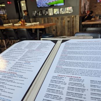 Finney's Crafthouse - Burbank - New American Near Me - Burbank, California