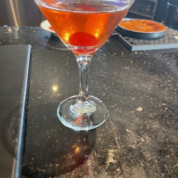 DB Steakhouse - Apple Washington she had to remake twice , the first one had a fly in it , the second one didn't taste right - Sports Bars Near Me - Discovery Bay, California