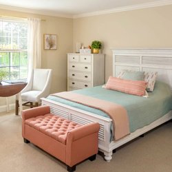Atria Aquidneck Place