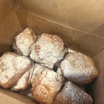 Beignet Spot - 12 beignets - Breakfast & Brunch Near Me - Lake Elsinore, California