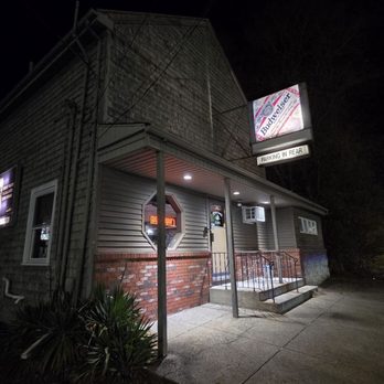 Whalen Cafe - Welcome to Whalen Cafe! - Pubs Near Me - Warwick, Rhode Island Whalen Cafe - Welcome to Whalen Cafe! - Pubs Near Me - Warwick, Rhode Island