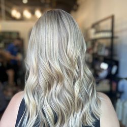 Salon Blond - Blonde highlights