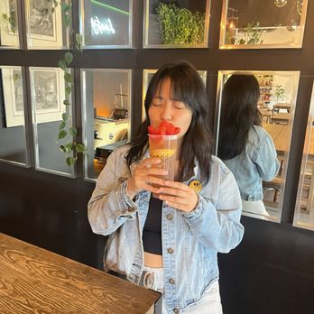 Leafy - Asian Fusion Near Me - Pembroke Pines, Florida