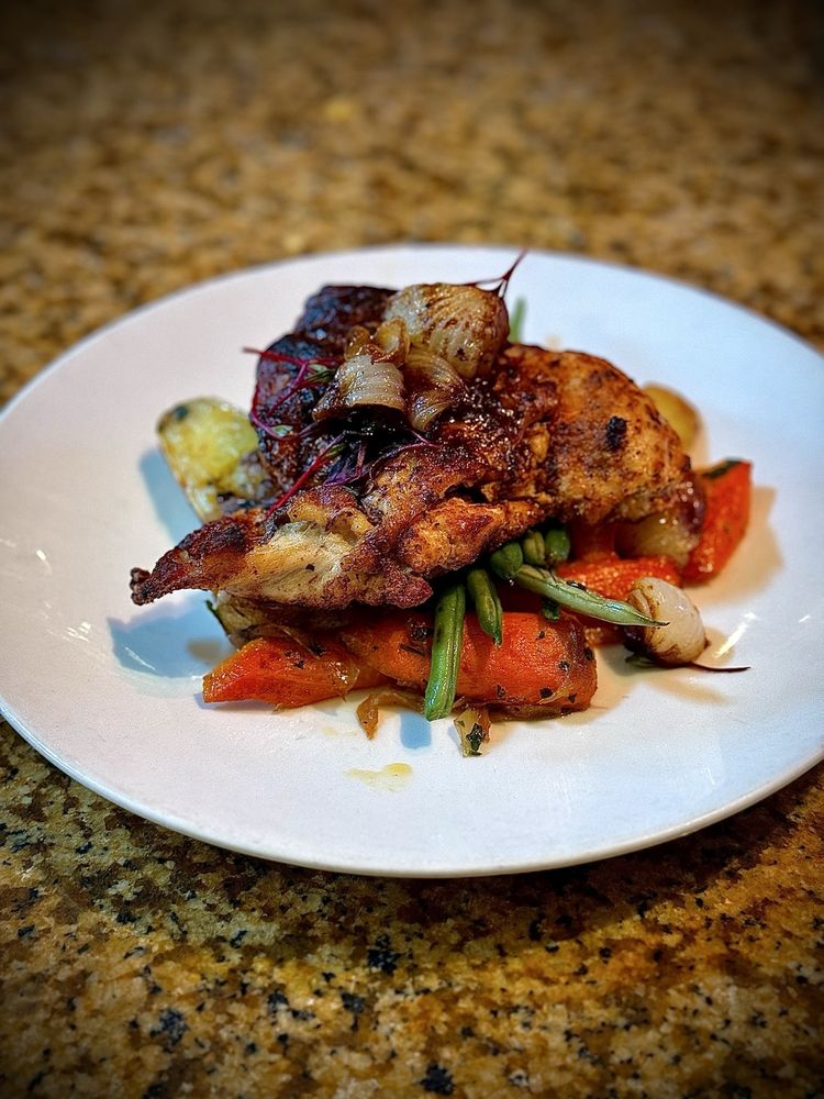 Food from The Tree House Tavern & Bistro