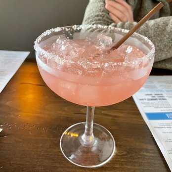 Sunshine’s Summerhouse - Margarita - American Near Me - Lake Shore, Minnesota