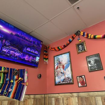 Un Taco Mas - Inside - Mexican Near Me - San Ramon, California Un Taco Mas - Inside - Mexican Near Me - San Ramon, California