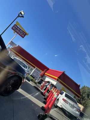 In-N-Out Burger by null
