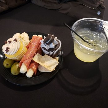 Folly Theater - Adult beverage and finger foods - Performing Arts Near Me - Kansas City, Missouri