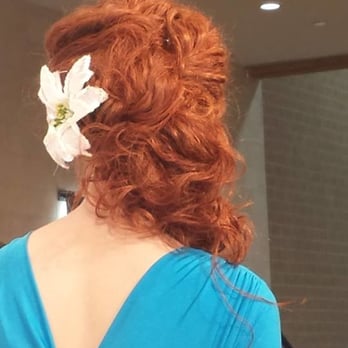 Travis Evans at Headwaves - Hair Salons Near Me - Pearland, Texas