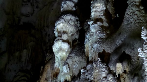Grotte di Frasassi by null