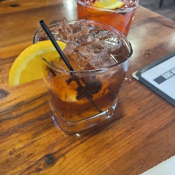 Bob's Bitchin' BBQ - Blackberry old Fashioned and classic old fashioned - Barbeque Near Me - Dodgeville, Wisconsin Bob's Bitchin' BBQ - Blackberry old Fashioned and classic old fashioned - Barbeque Near Me - Dodgeville, Wisconsin