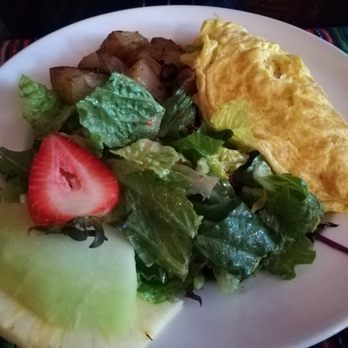 Café La Gaffe - Omelette with mushroom - $13.50 - Breakfast & Brunch Near Me - Toronto, Ontario Café La Gaffe - Omelette with mushroom - $13.50 - Breakfast & Brunch Near Me - Toronto, Ontario