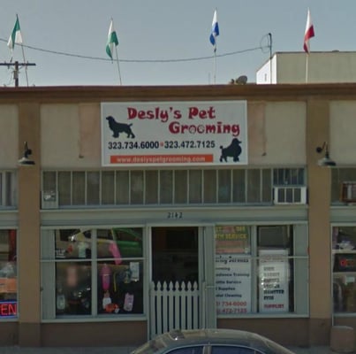 DESLY'S PET GROOMING by null