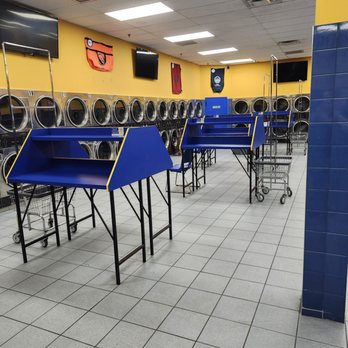 Clean Rite Center - Laundromat Near Me - Woodside, New York