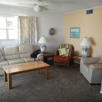 Cay Pointe Villa - Living room - Vacation Rentals Near Me - Indian Rocks Beach, Florida Cay Pointe Villa - Living room - Vacation Rentals Near Me - Indian Rocks Beach, Florida