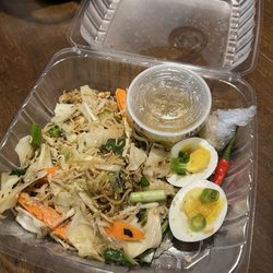 Dessert shop & Bakery - Pad Thai