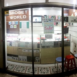Gadget World - Your most trusted cellphone store! #gadgetworld #gadgetworldortigas #ortigas