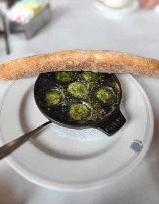 Mon Ami Gabi by null