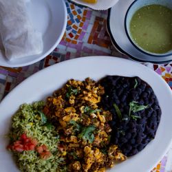 Mezcalito's Cantina - Huevos con chorizo