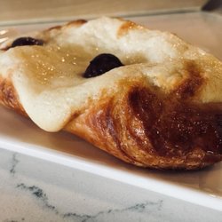 Cafe Louise BakeHouse
