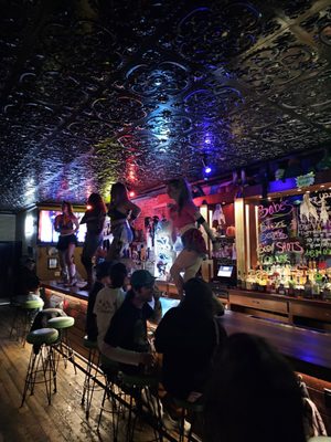Coyote Ugly New York by null