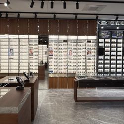 LensCrafters