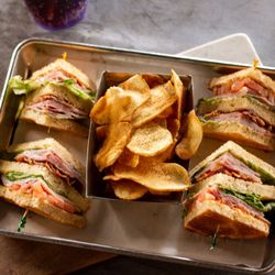 Mulligan's Sports Bar & Grill