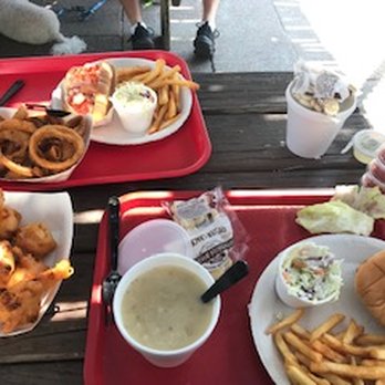 Flo's Clam Shack - Seafood Near Me - Middletown, Rhode Island