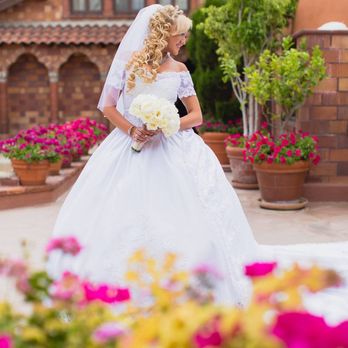 Riverside Mission Florist - Riverside Mission Florist Wedding Flowers florist in Riverside CA - Bride and bridal bouquet at The Mission Inn - Florists Near Me - Riverside, California Riverside Mission Florist - Riverside Mission Florist Wedding Flowers florist in Riverside CA - Bride and bridal bouquet at The Mission Inn - Florists Near Me - Riverside, California