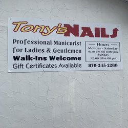 Tony’s Nails