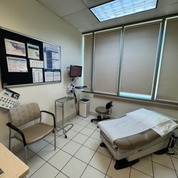 AltaMed Medical Group - Santa Anita Ave - An interior view of an exam room available for visitors.