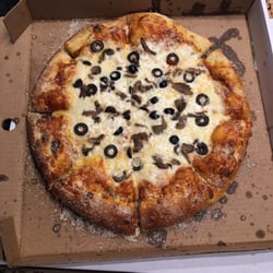 Kreiner's Korner - Medium black olive & mushroom, garlic butter parmesan crust