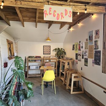 Abracadabra Coffee - Coffee & Tea Near Me - Woodstock, Vermont Abracadabra Coffee - Coffee & Tea Near Me - Woodstock, Vermont