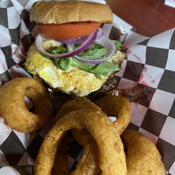 Hurricanes Sports Cafe - Farmhouse burger with onion rings