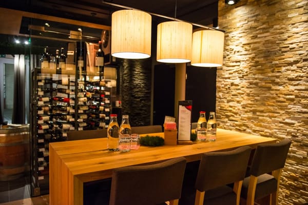 WEINGUT.restaurant.weinbar.vinothek by null