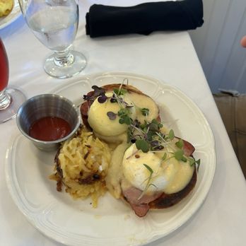 1852 Grill Room - Eggs Benedict - American Near Me - Mackinac Island, Michigan
