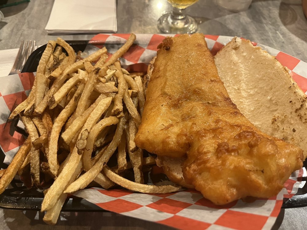 FISHER’S BAR AND GRILL Updated August 2024 28 Photos & 35 Reviews