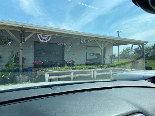 HUNTERTOWN GARDENS Updated April 2025 14 County Rd 70, Laotto