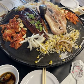 Tong Sam Gyup Goo Yi - Eel & natural black pork rib belly - Korean Near Me - Flushing, New York