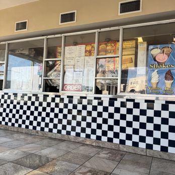 Burger Orleans - Order window with menus and specials - Burgers Near Me - New Orleans, Louisiana Burger Orleans - Order window with menus and specials - Burgers Near Me - New Orleans, Louisiana