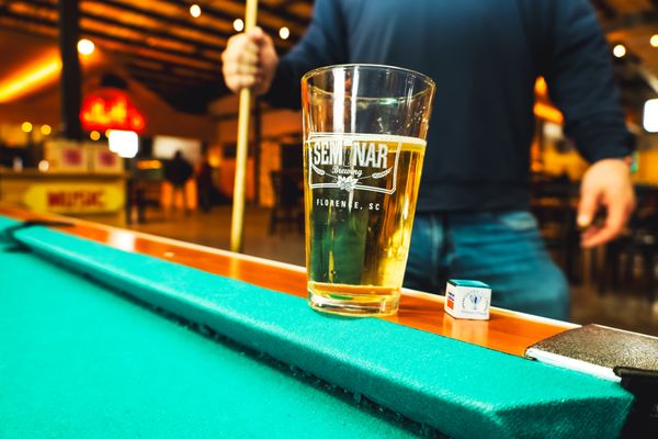 Elliott's BBQ Lounge by null