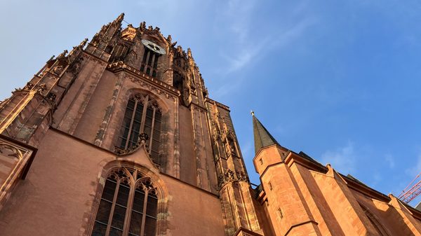 Frankfurt Cathedral by null
