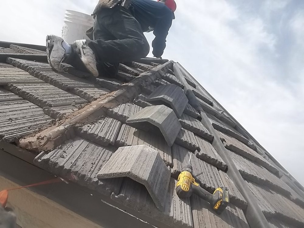 Slide of Roger Romero Roofing