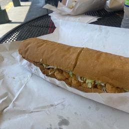 Shrimp po' boy