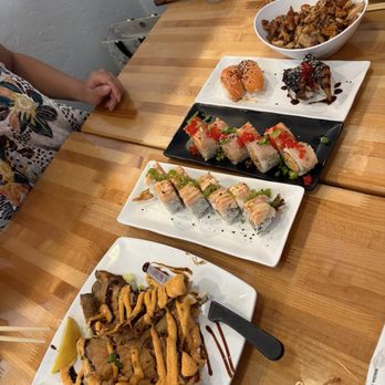 NDMK Fish House - Sushi Bars Near Me - Avalon, California