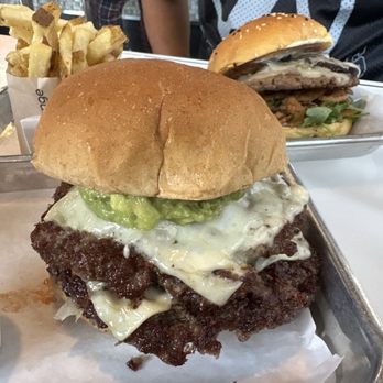 Burger Lounge - Burgers Near Me - San Diego, California Burger Lounge - Burgers Near Me - San Diego, California