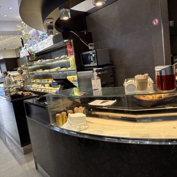 La Petite Marquise - Entry - Bakeries Near Me - Paris, 75 La Petite Marquise - Entry - Bakeries Near Me - Paris, 75